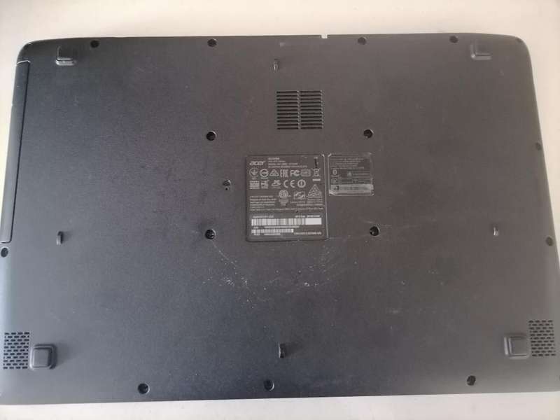 *LAPTOP CLEARANCE**ACER ES1-571 SERIES LAPTOP*READ AD*