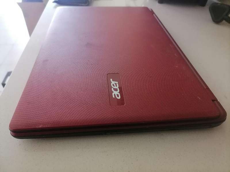 *LAPTOP CLEARANCE**ACER ES1-571 SERIES LAPTOP*READ AD*