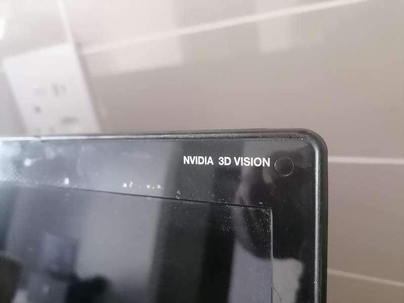 *LAPTOP CLEARANCE**TOSHIBA QOSMIO X870-F0068 GAMING 3D LAPTOP*NO CHARGER*SOLD AS IS**