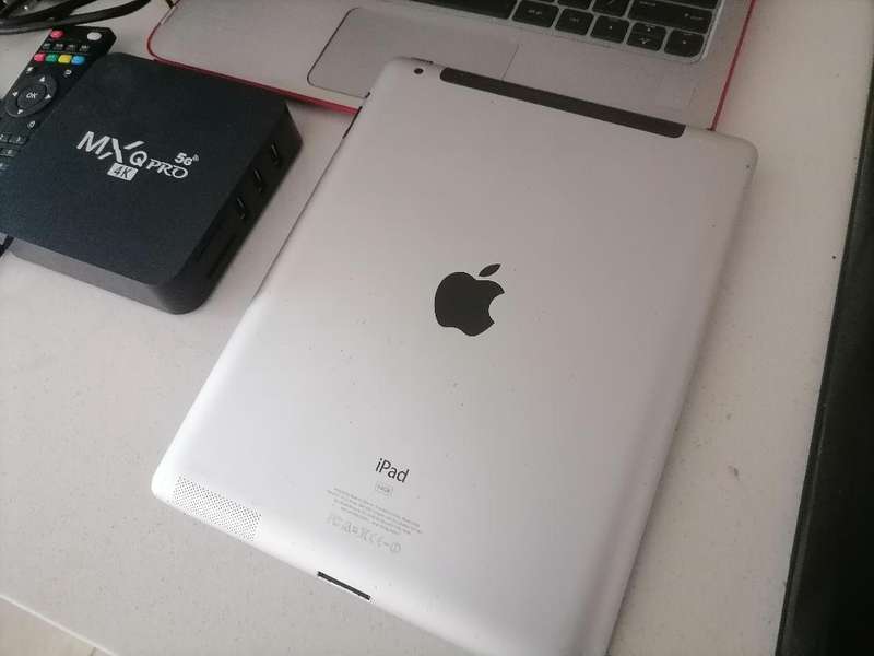 *LOT OF 3 X DEFECTIVE ITEMS*HP LAPTOP, APPLE TABLET, TV BOX*ONE BID FOR THE LOT*
