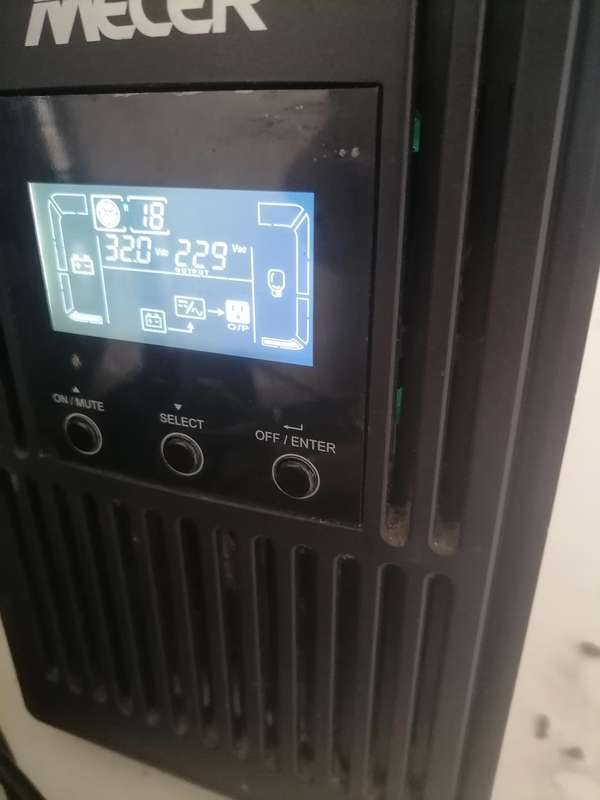 *MECER 1000 GTU UPS*POWERS ON*