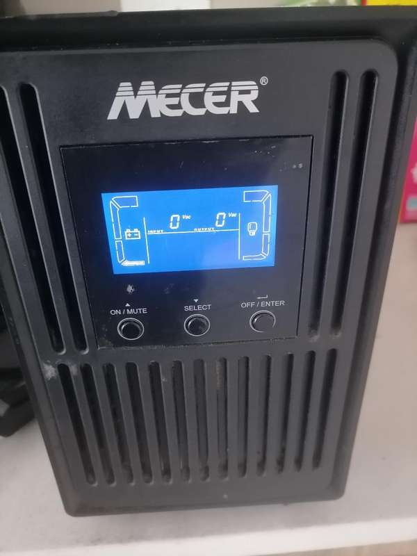 *MECER 1000 GTU UPS*POWERS ON*