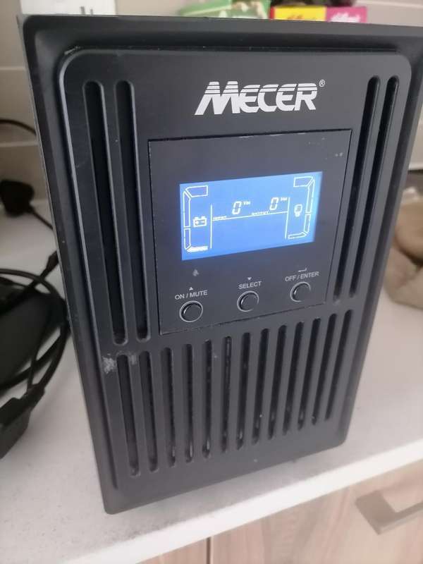 *MECER 1000 GTU UPS*POWERS ON*