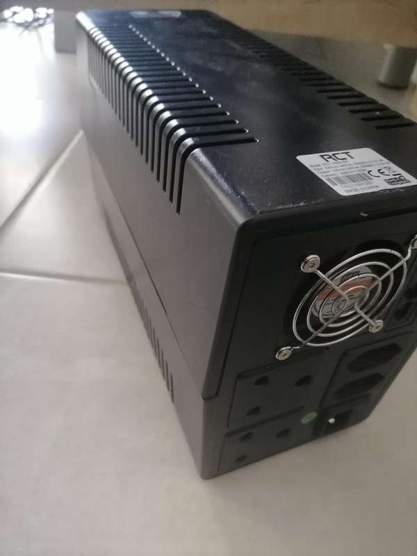 Bulk lot of defective electronics - one bid for the lot