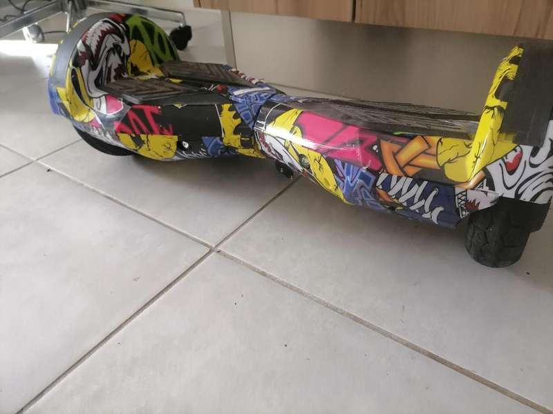 8 inch Bluetooth Smart Self Balancing Hoverboard with Handle