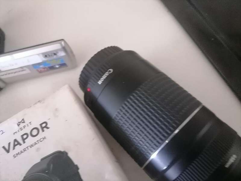 LOT OF DEFECTIVE ITEMS*ONE BID FOR THE LOT AS PER PICS*