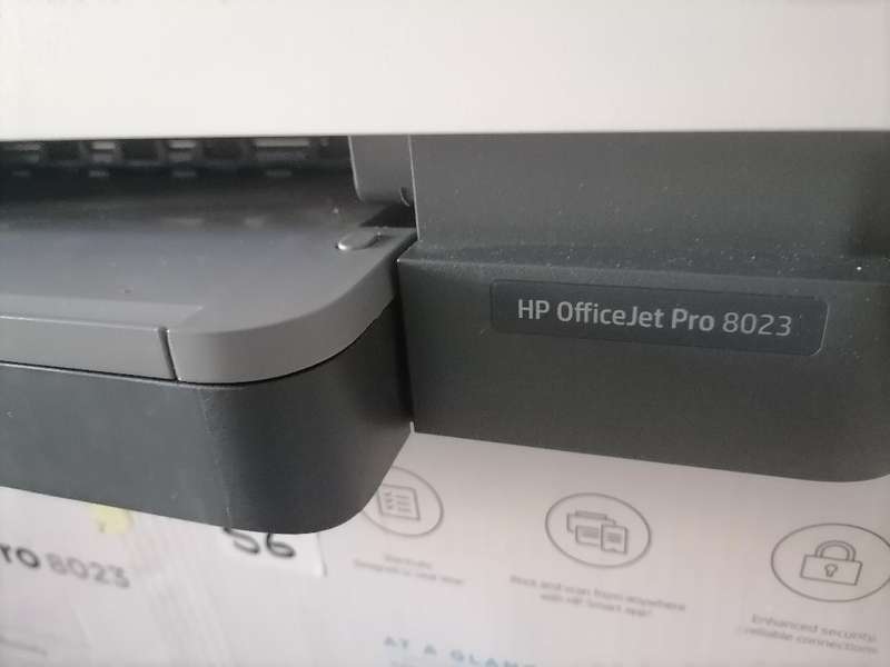 HP OfficeJet Pro 8023 All in One Printer*Scanner glass cracked)printer working