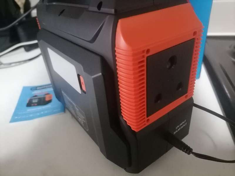 ***Switched 300W 222Wh Portable Power Station*READ AD**