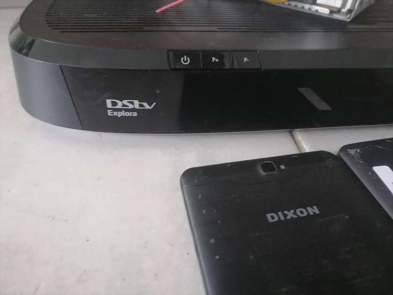 LOT OF ELECTRONICS*2 X TABLETS*DSTV EXPLORER(WITH 2TB HDD)CAR RADIO