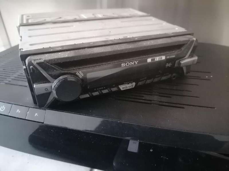 LOT OF ELECTRONICS*2 X TABLETS*DSTV EXPLORER(WITH 2TB HDD)CAR RADIO