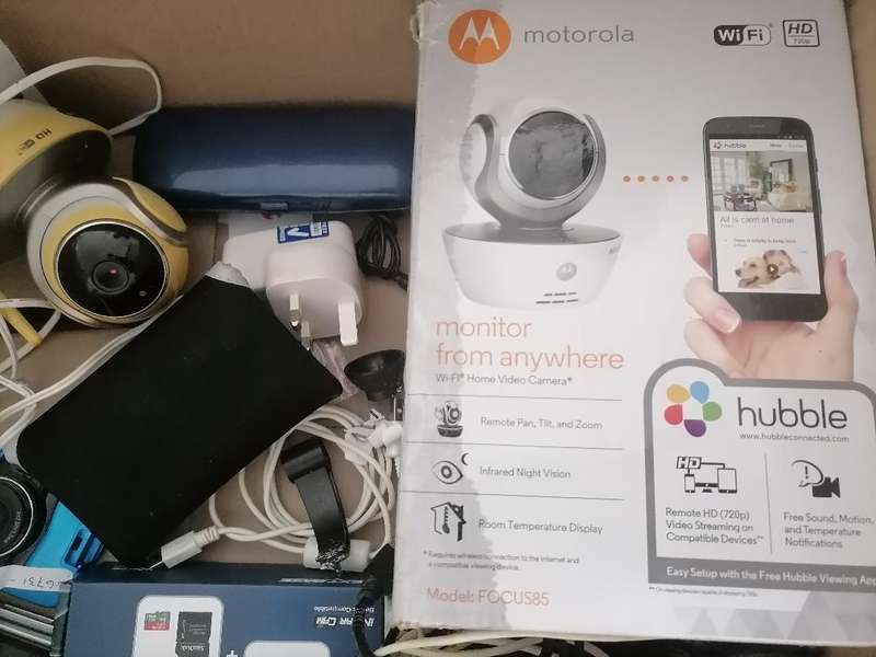 *WEEKEND SPECIAL*LOT OF ELECTRONICS*ONE BID FOR THE LOT AS PER PICS*