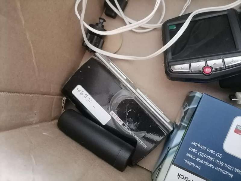 *WEEKEND SPECIAL*LOT OF ELECTRONICS*ONE BID FOR THE LOT AS PER PICS*