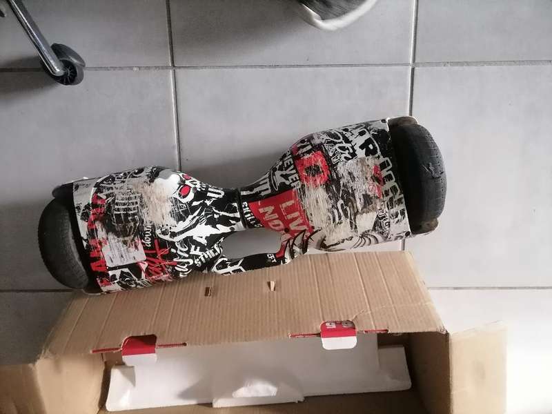 Smart 6.5 inch Balance Board with LED Lights and BT Speaker in Box