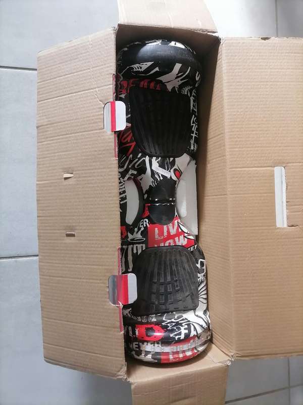 Smart 6.5 inch Balance Board with LED Lights and BT Speaker in Box