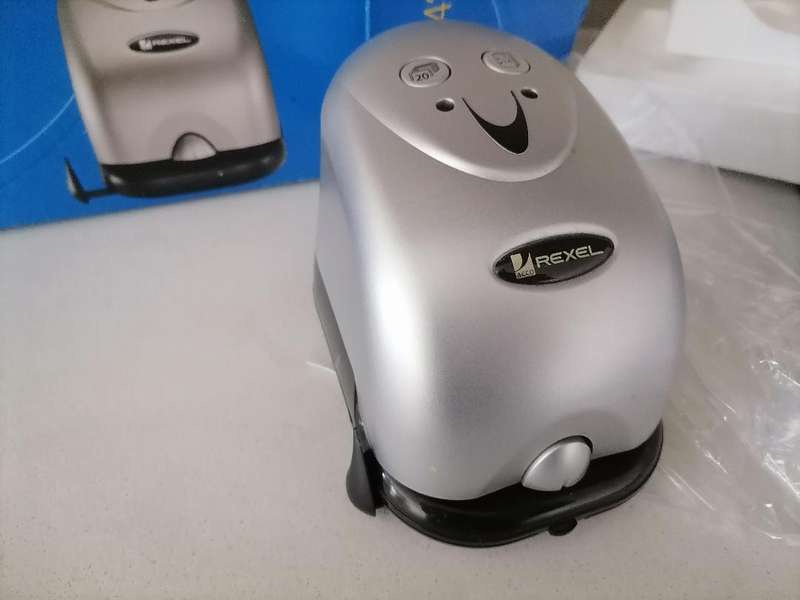 Rexel Polaris 1420 Electric Stapler and Hole Punch, 20 Sheet Stapling Capacity, 14 Sheet Punch Capac