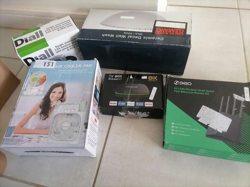 LOT OF ELECTRONICS