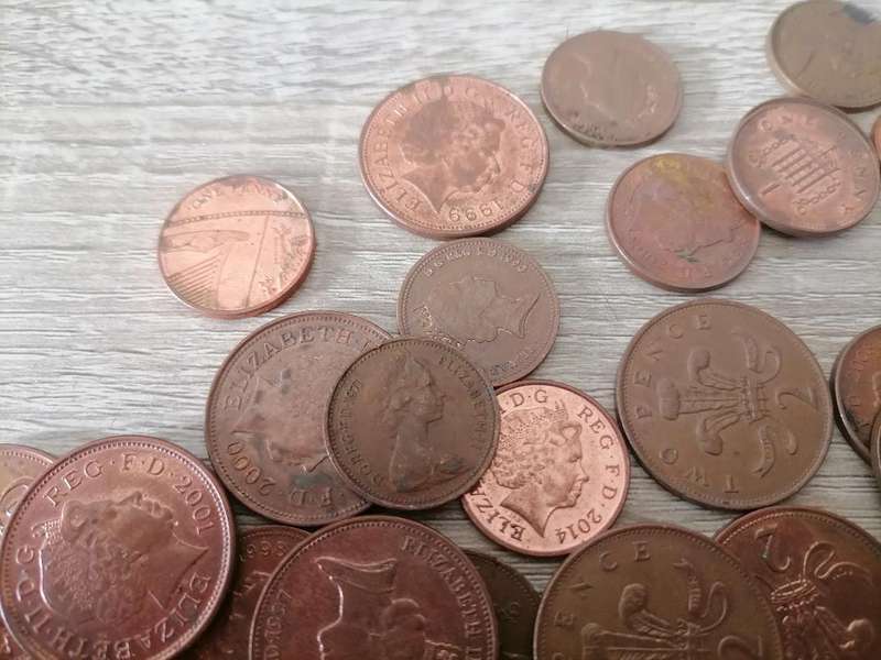 **LOT OF BRITISH VINTAGE COINS*