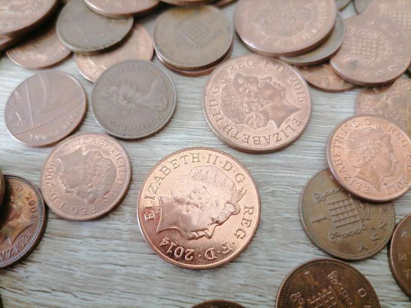 **LOT OF BRITISH VINTAGE COINS*