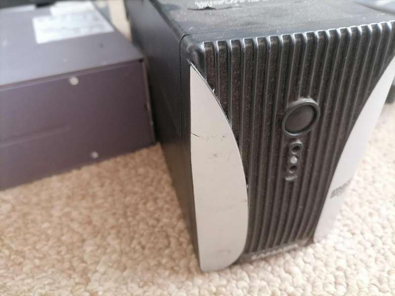 Bulk lot of computer electronics