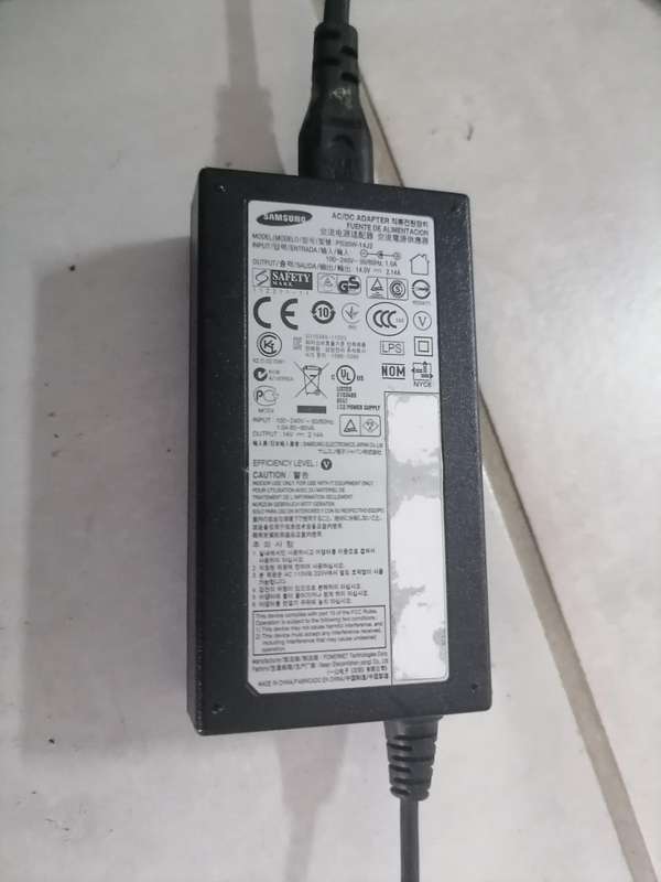 Samsung SC300 Series [S24C300HL/XA] Business Monitor, Excellent Condition