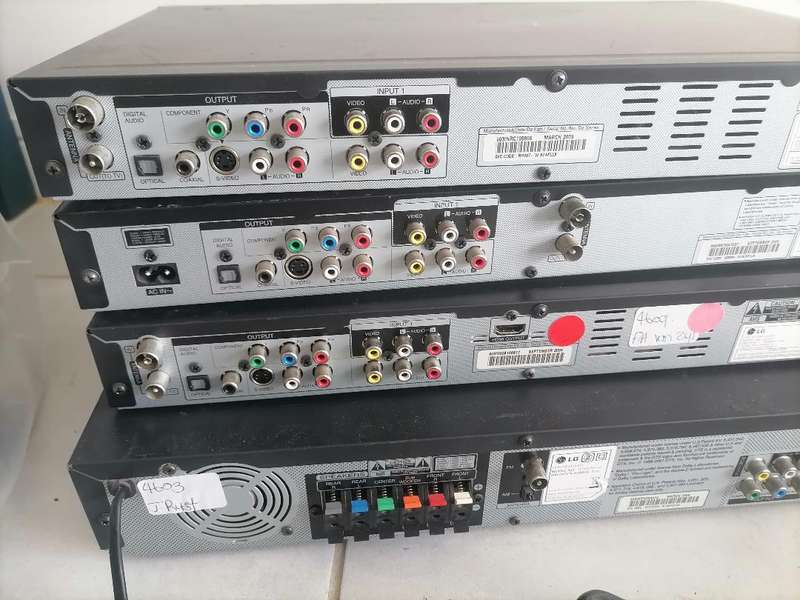 LOT OF LG DVD PLAYERS
