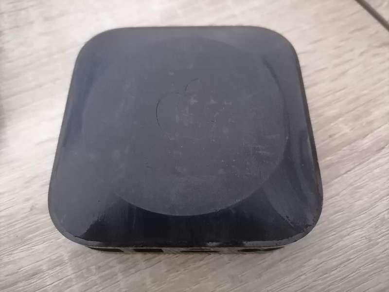 GENUINE APPLE TV - A1469 - MD199SO/A - 3RD Generation*No Remote*