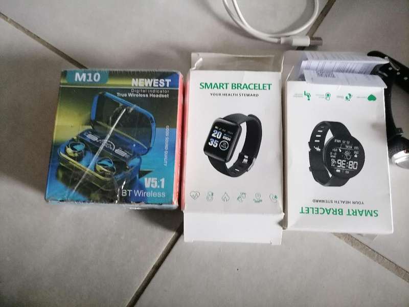 Bulk lot of untested electronics - one bid for the lot