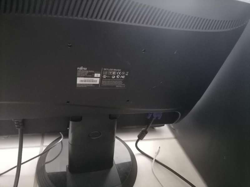 Lenovo Duo Core PC Desktop with Fujitsu 20 Inch LCD Screen + Keyboard/Mouse