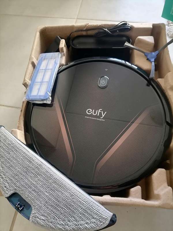 New Anker Eufy RoboVac G20 Hybrid robot vacuum/mop