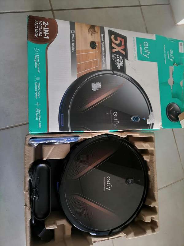 New Anker Eufy RoboVac G20 Hybrid robot vacuum/mop