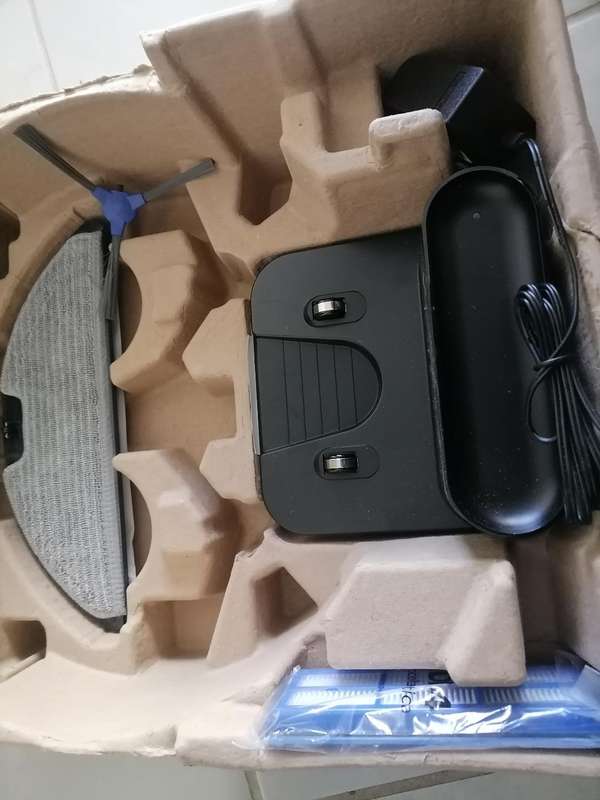New Anker Eufy RoboVac G20 Hybrid robot vacuum/mop