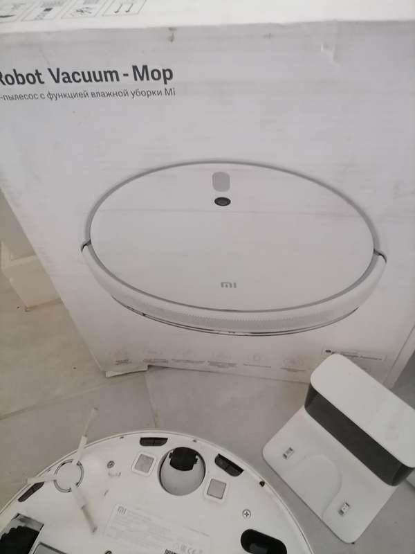 Xiaomi my robot vac in box*battery needs replacing*