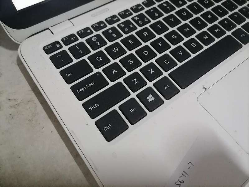 DELL INSPIRON P24T NOTEBOOK
