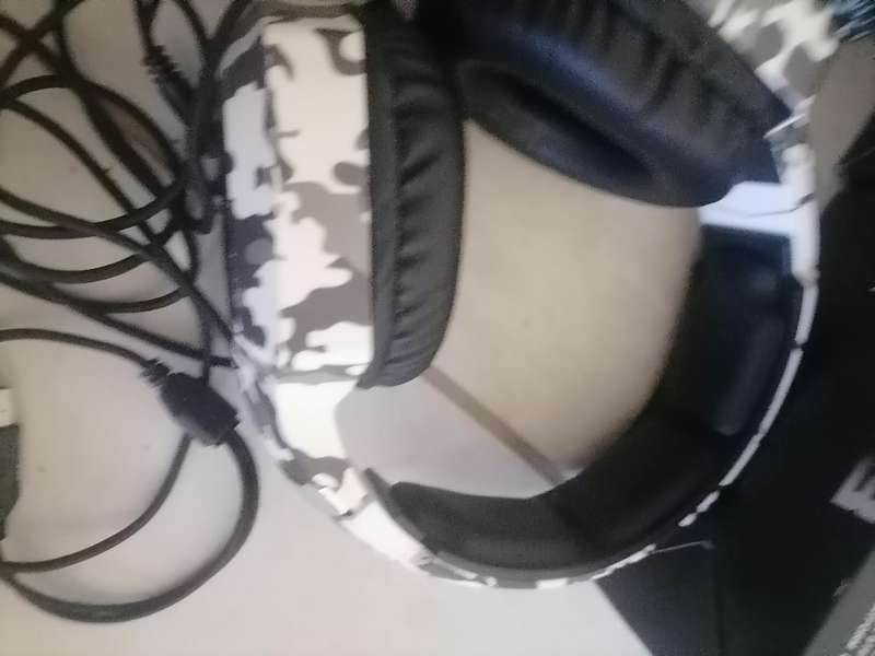 2 X ONIKUMA Wired Headset Stereo Gaming Headphone*