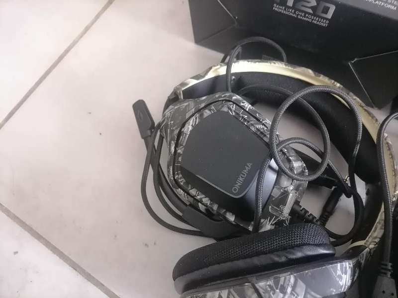 2 X ONIKUMA Wired Headset