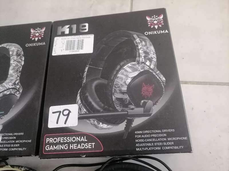 2 X ONIKUMA Wired Headset