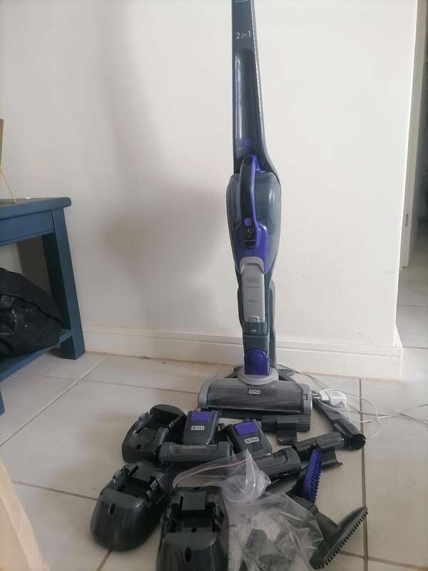 Black & Decker 36Wh 2in1 Cordless Pet Dustbuster with Smart Tech Sensors