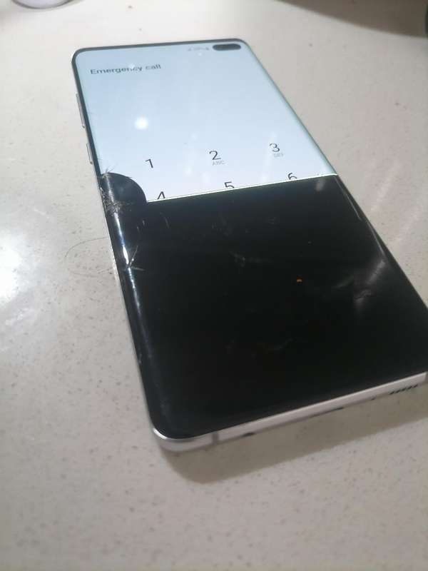 SAMSUNG GALAXY S10+