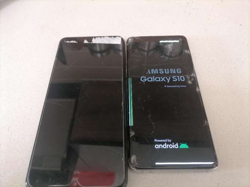 2 x SAMSUNG PHONES*ONE BID FOR BOTH*