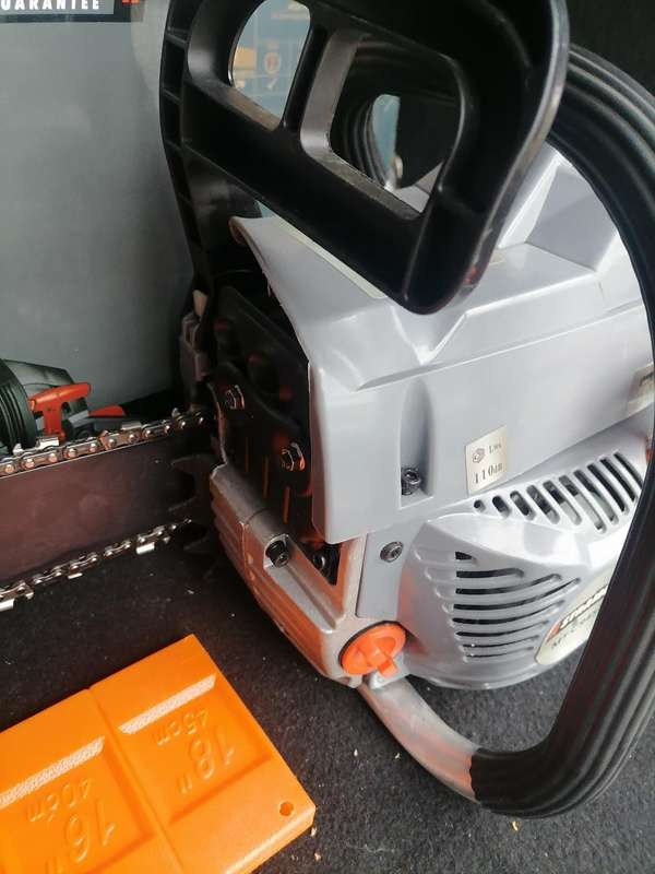 **STRAM 45CC CHAINSAW IN BOX WITH GUIDE BAR,CHAIN,TOOLS ETC**