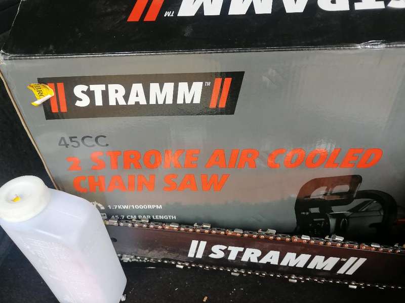 **STRAM 45CC CHAINSAW IN BOX WITH GUIDE BAR,CHAIN,TOOLS ETC**