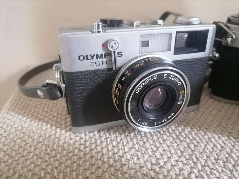 Olympus 35 RC Rangefinder Film Camera E.Zuiko 1:2.8 f42mm