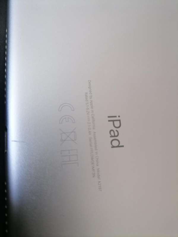 APPLE IPAD 10" A2197 7TH GEN.32GB, WIFI/BT. CHARGER*EXCELLENT CONDITION*