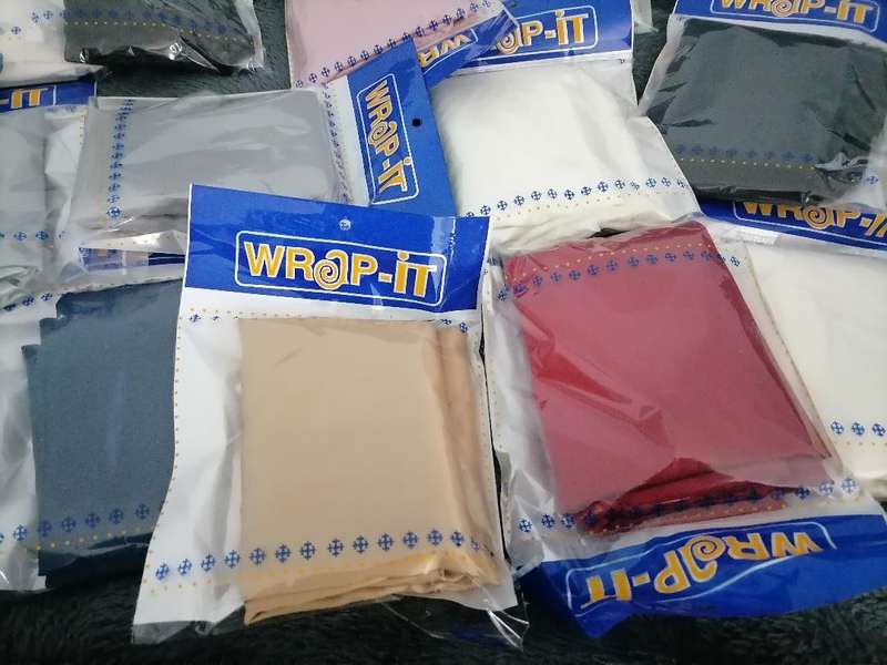 *WEEKEND SPECIAL*BULK LOT OF PILLOW CASES, SILK LIKE MATERIAL, ONE BID FOR THE LOT*