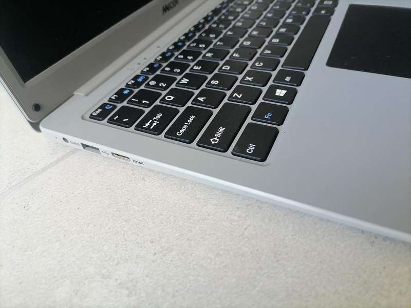 Mecer Wizard 2.0 (CA14D01) Celeron 1.10GHz 4GB RAM 64GB SD