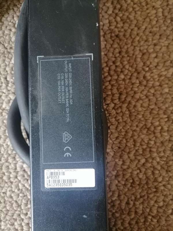 APC AP8953 PDU Rack