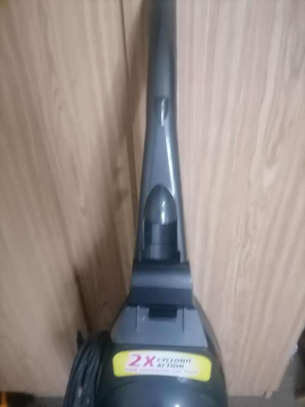 BISSELL 10N6Y PET HAIR ERASER MULTI CYCLONIC COMMERCIAL VACUUM