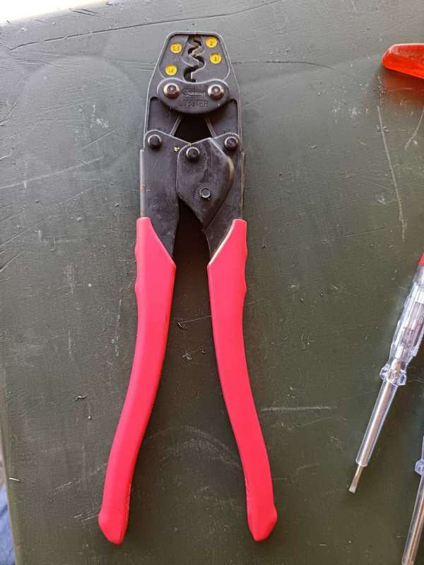 Lobster heavy duty crimper
