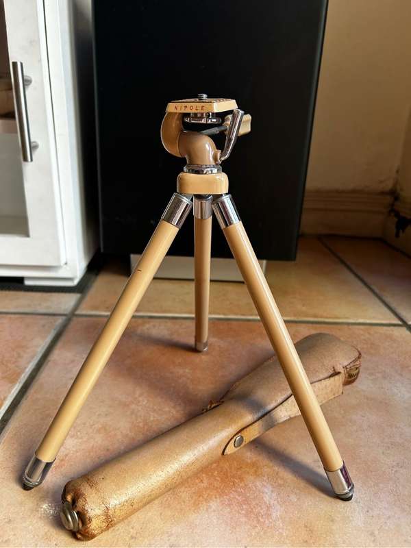 CAMERA TRIPOD by NIPOLE WITH CARRY CASE