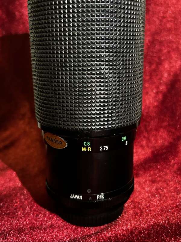 Vivitar Series 1, 62mm 70-210mm 1:2.8-4 VMC Macro Focusing Zoom